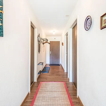 Apartment Val Signina 4-8 By Interhome דירה לאקס