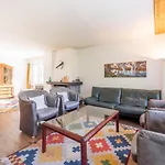 Homes - Val Signina 4-8 Lejlighed *